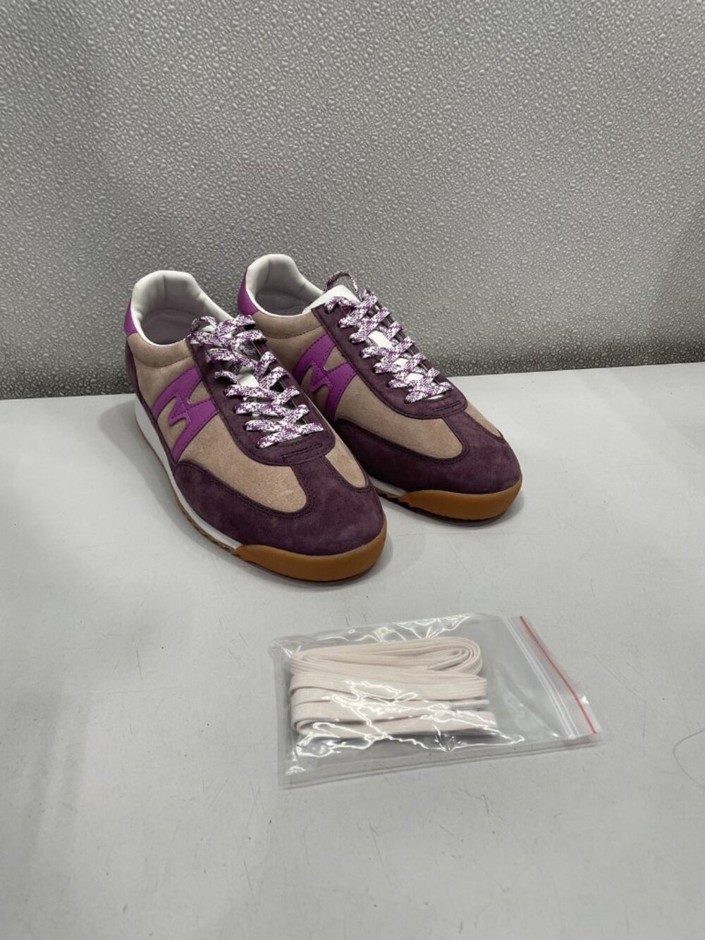 Karhu Mestari Casual Sneakers Unisex M8, W9.5 In Warm Taupe & Cattleya Orchid